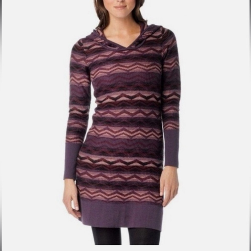 prAna Meryl Sweater Dress zigzag pattern and a fitted silhouette with a hood M